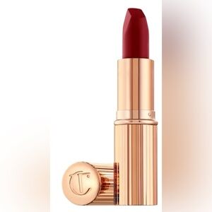 Charlotte tilbury matte revolution long lasting lipstick red carpet red